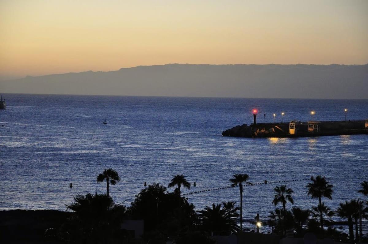 Loscristianos Front Line Of Ocean Wifi Los Cristianos  Dış mekan fotoğraf